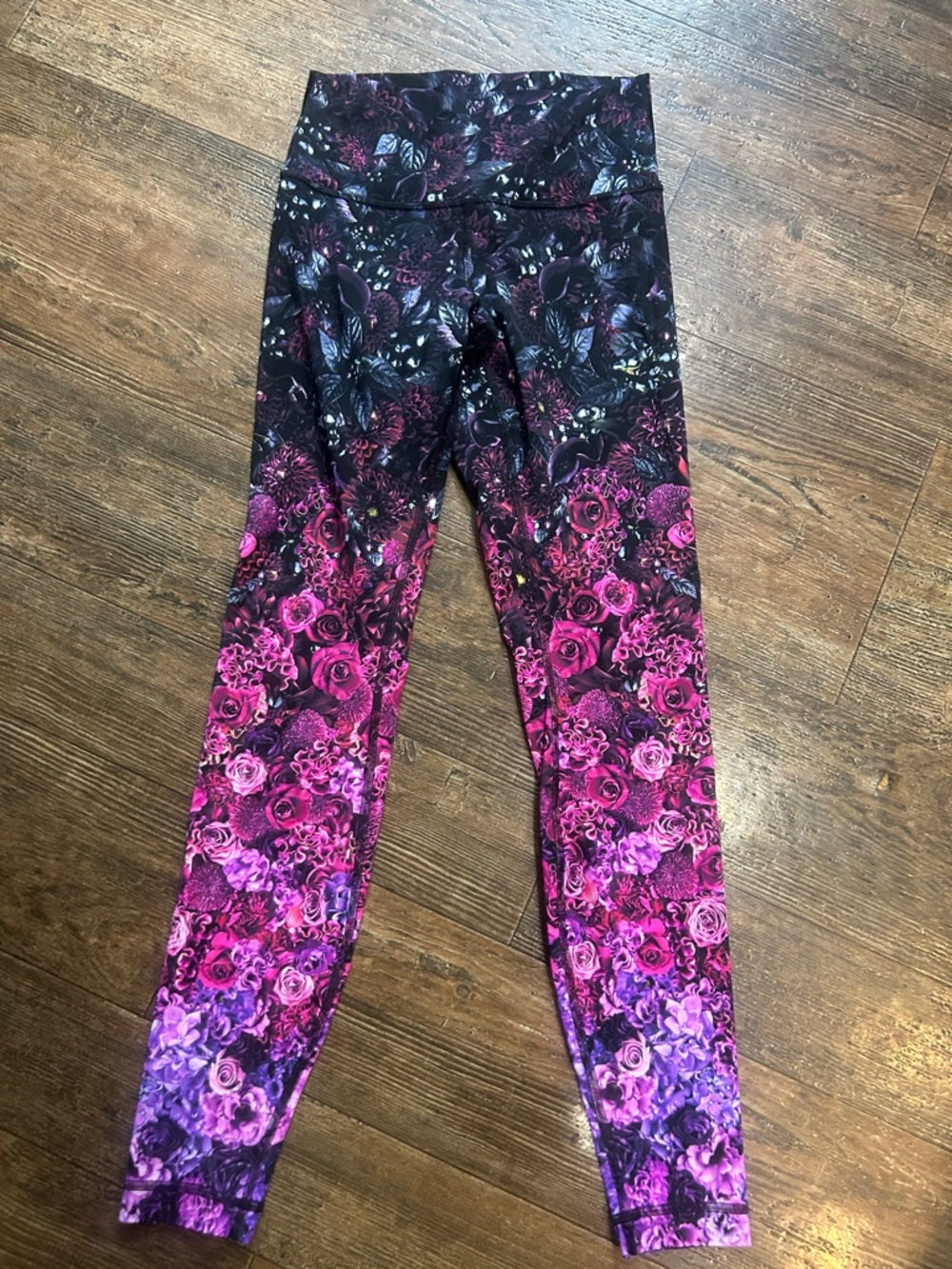 Lululemon Aligns 28inch  Pink & Purple Floral Ombre Leggings EUC